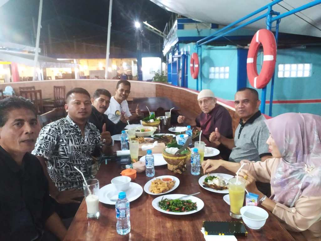 Akademisi dan Budayawan Dari Buton, Melakukan Analisis Terhadap Masyarakat Suku Buton di Bumi Serumpun&nbsp;Sebalai